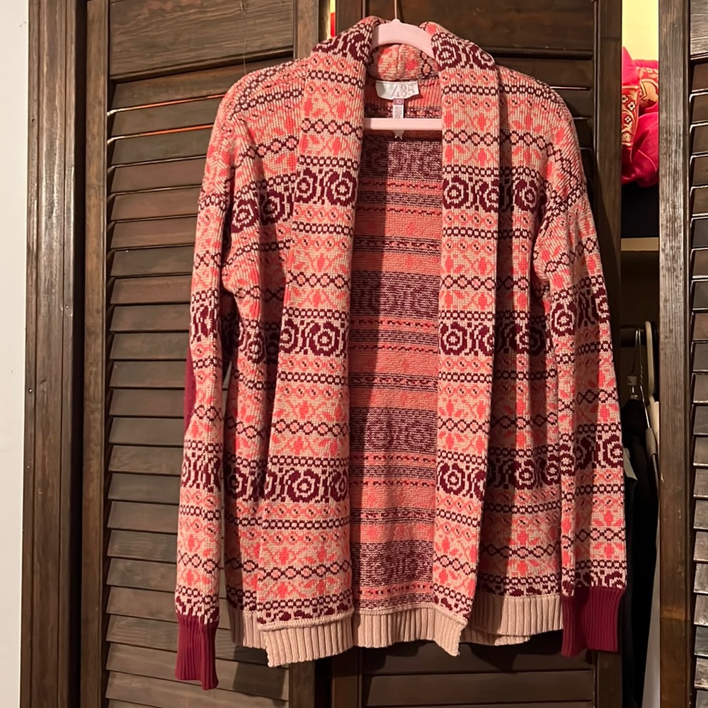 Super cute girls sweater